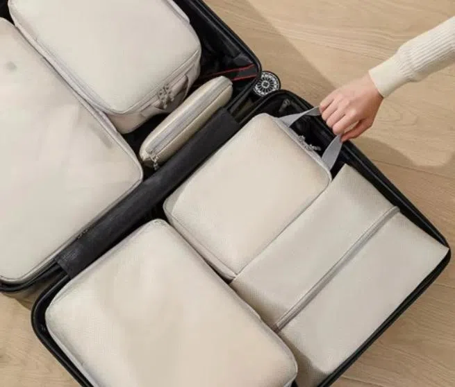 Packing cubes met compressie van Pazzo Goods in kleur beige